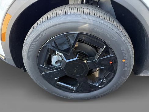 New 2026 Kia Sportage X-Line image 9