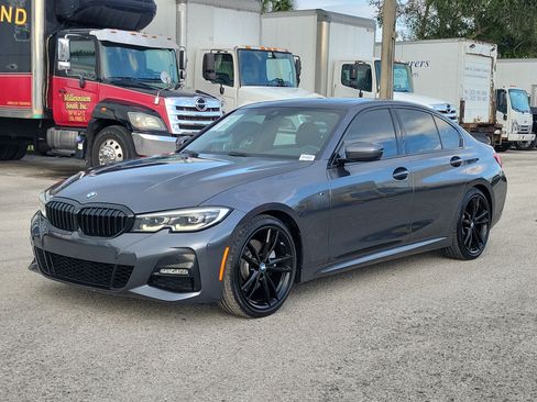 Used 2020 BMW 330i Sedan w/ M Sport Package RWD image 7