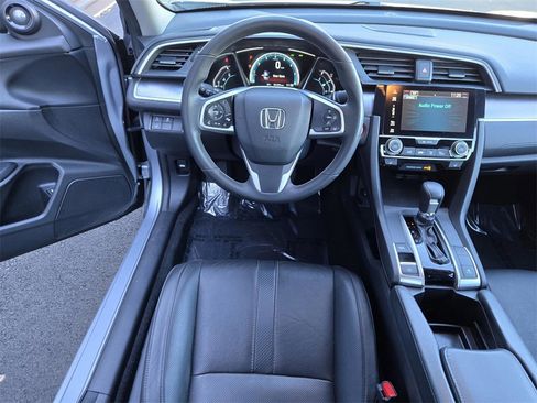 Used 2017 Honda Civic Touring image 13