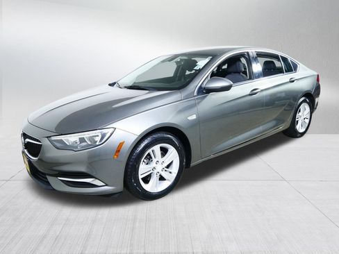 Certified 2018 Buick Regal Preferred image 3