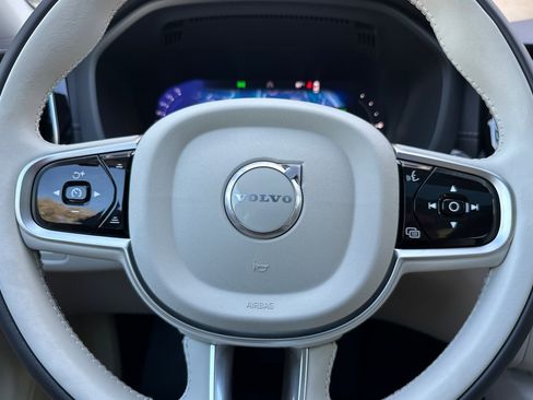 New 2026 Volvo XC60 T8 Ultra w/ Climate Package image 21