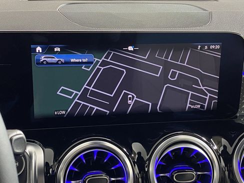 Certified 2025 Mercedes-Benz GLB 250 4MATIC image 24