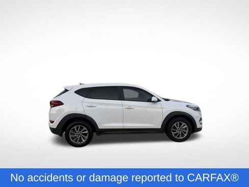 Used 2017 Hyundai Tucson SE FWD image 2