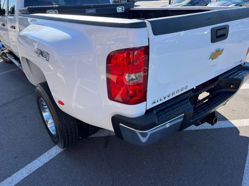 Used 2013 Chevrolet Silverado 3500 LT w/ Convenience Package image 40