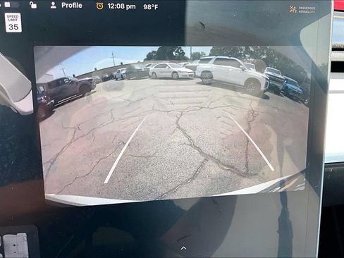 Used 2022 Tesla Model Y Long Range AWD/4WD image 10