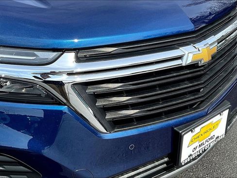 Used 2023 Chevrolet Equinox LT AWD/4WD image 32
