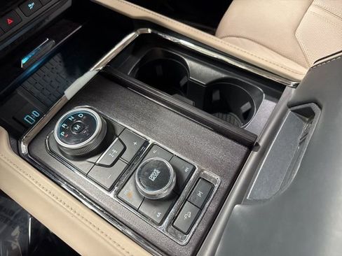 Used 2023 Ford Expedition Max Platinum image 22