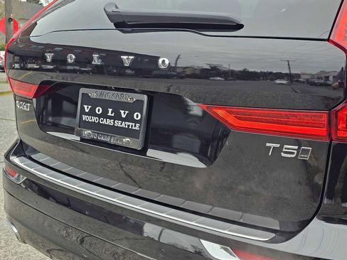 Used 2021 Volvo XC60 T5 Inscription w/ Advanced Package image 16