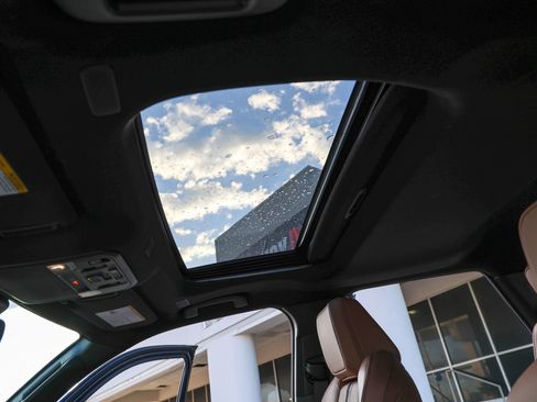 Certified 2025 Toyota 4Runner Limited RWD image 29