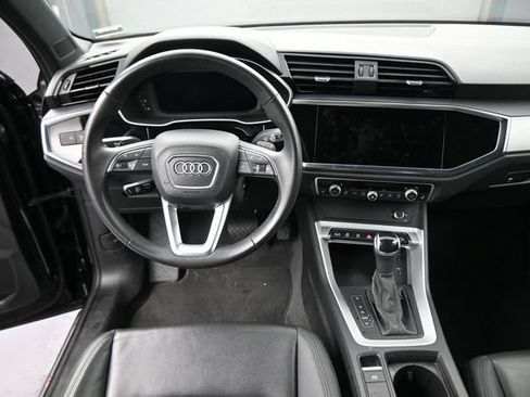 Used 2025 Audi Q3 2.0T Premium AWD/4WD image 22