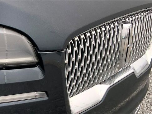 Used 2021 Lincoln Aviator Reserve w/ Equipment Group 201A image 28