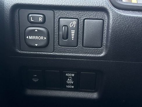 Used 2016 Toyota 4Runner SR5 image 28