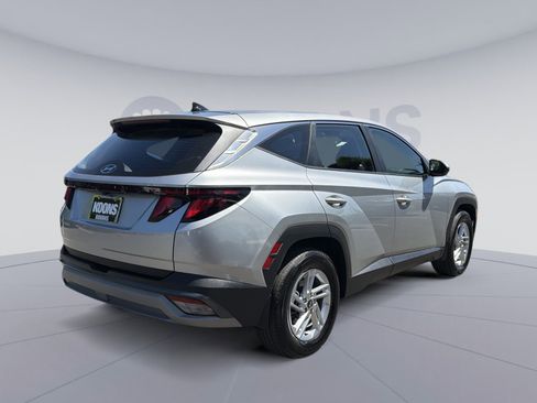 Certified 2025 Hyundai Tucson SE FWD image 7