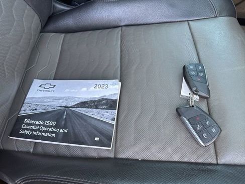 Used 2023 Chevrolet Silverado 1500 ZR2 w/ Technology Package image 22