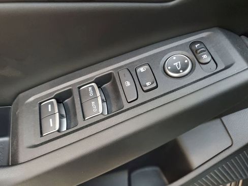 Certified 2025 Honda Accord SE image 17