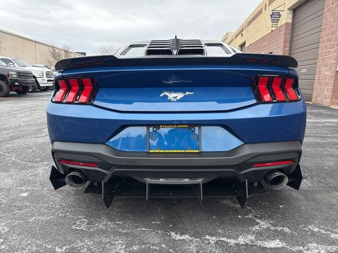 Used 2024 Ford Mustang Coupe image 18