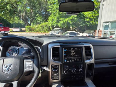 Used 2017 RAM 1500 Big Horn AWD/4WD image 13