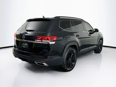 Used 2023 Volkswagen Atlas SE w/ Black Wheel Package FWD image 9
