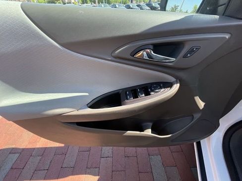 Used 2022 Chevrolet Malibu LT FWD image 10