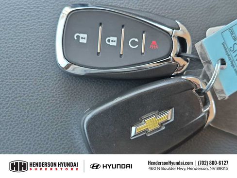 Used 2020 Chevrolet Bolt LT FWD image 32