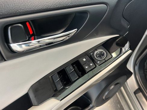 Used 2016 Lexus IS 300 AWD image 31