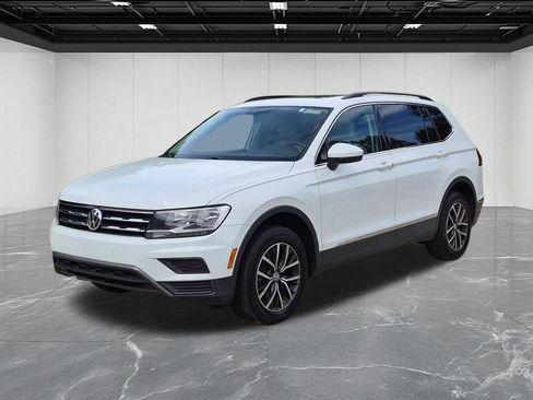 Used 2020 Volkswagen Tiguan SE w/ Panoramic Sunroof Package FWD image 1