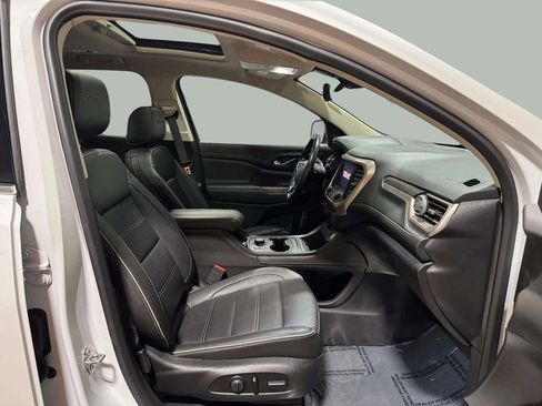 Used 2020 GMC Acadia Denali w/ Technology Package image 29