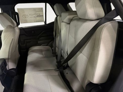 New 2026 Toyota 4Runner SR5 image 13