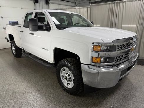 Used 2019 Chevrolet Silverado 2500 W/T w/ Snow Plow Prep Package AWD/4WD image 3