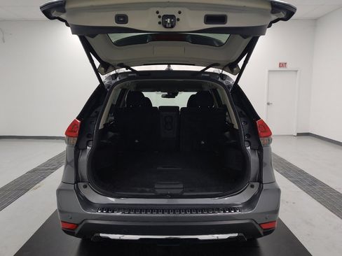 Used 2019 Nissan Rogue SV FWD image 29