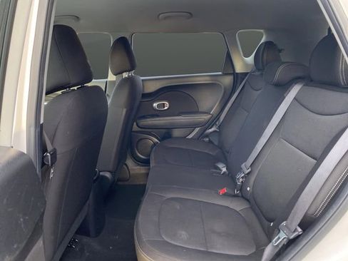 Used 2018 Kia Soul image 23