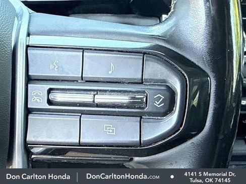 Used 2023 Chevrolet Colorado LT w/ LT Convenience Package II AWD/4WD image 26