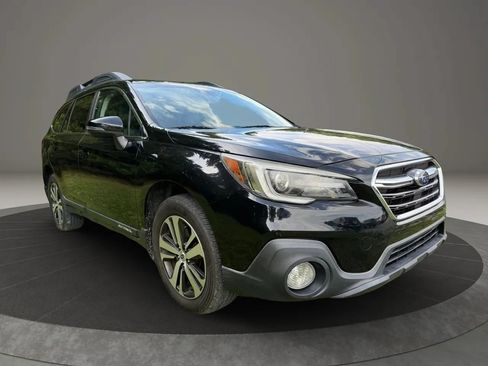 Used 2018 Subaru Outback 3.6R Limited AWD/4WD image 7