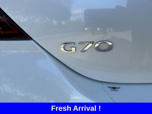 Used 2023 Genesis G70 2.0T image 12