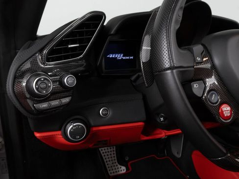 Used 2018 Ferrari 488 Spider image 37