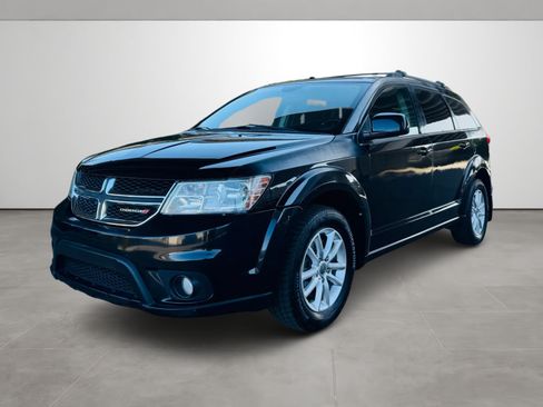 Used 2015 Dodge Journey SXT w/ Navigation & Sound Group FWD image 2