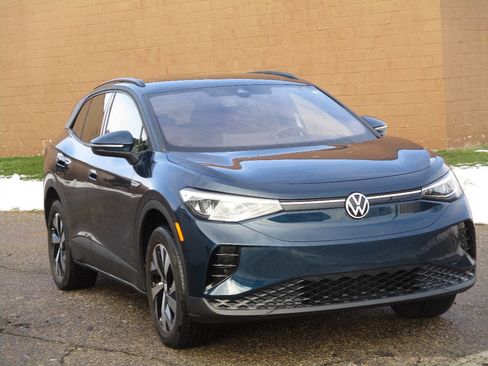 Used 2023 Volkswagen ID.4 Pro image 32