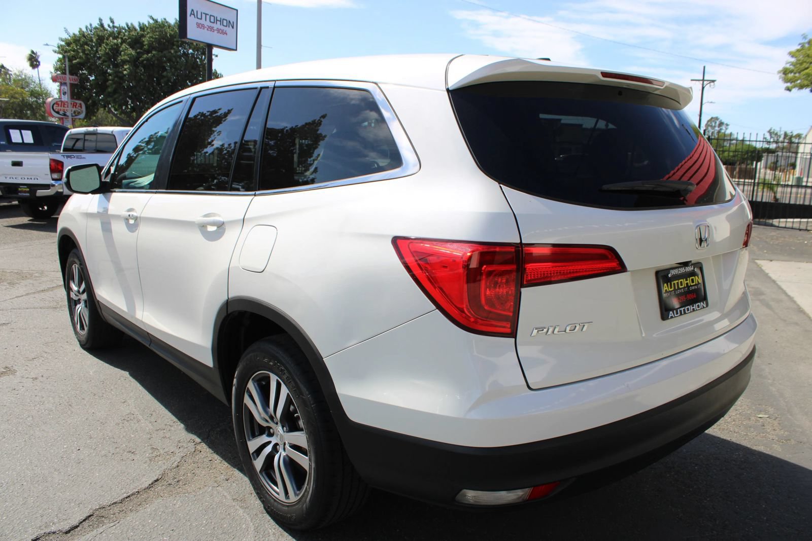 Used 2018 Honda Pilot EX-L image 41