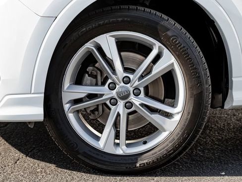Used 2019 Audi Q3 2.0T Premium Plus AWD/4WD image 12