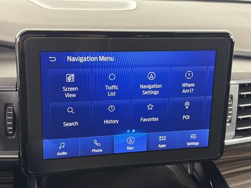Used 2022 Ford Explorer Limited AWD/4WD image 23