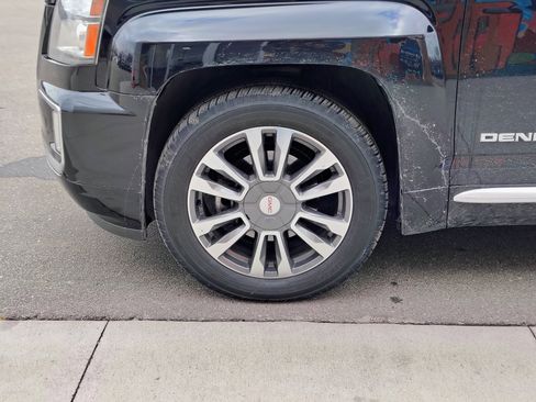 Used 2017 GMC Terrain Denali image 9