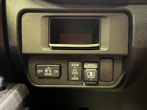 Used 2017 Toyota Tacoma TRD Pro AWD/4WD image 15
