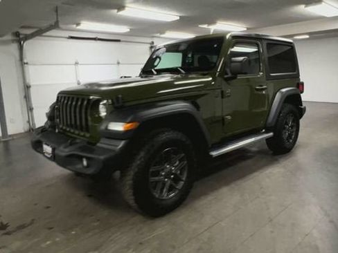 Used 2024 Jeep Wrangler Sport image 4