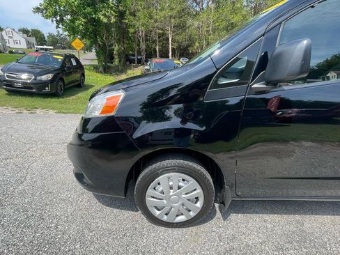 Used 2020 Nissan NV200 S FWD image 2