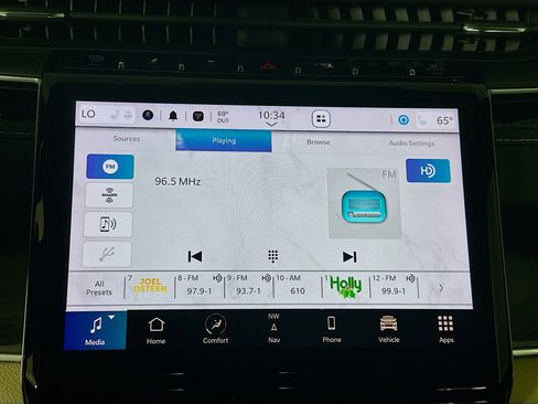 Used 2022 Jeep Grand Cherokee Limited 4xe image 21