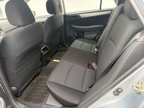 Used 2019 Subaru Outback 2.5i AWD/4WD image 10