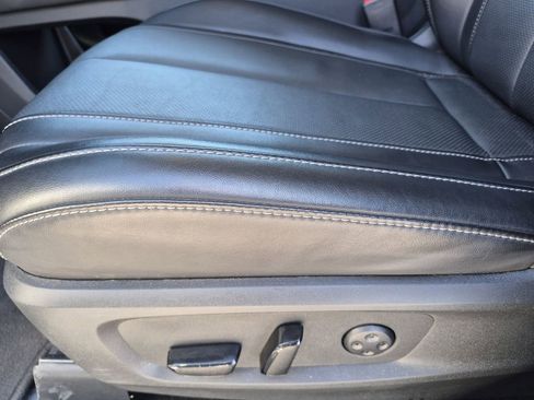 Used 2025 INFINITI QX60 Luxe w/ Vision Package image 17