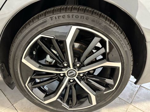 Used 2024 Nissan Altima 2.5 SR image 11