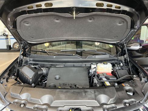 Used 2023 Chevrolet Traverse LT AWD/4WD image 12