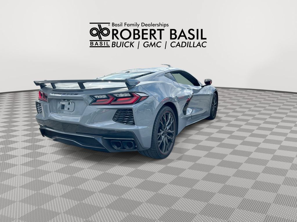 Used 2025 Chevrolet Corvette Stingray Preferred Cpe w/ Z51 Performance Package RWD image 8